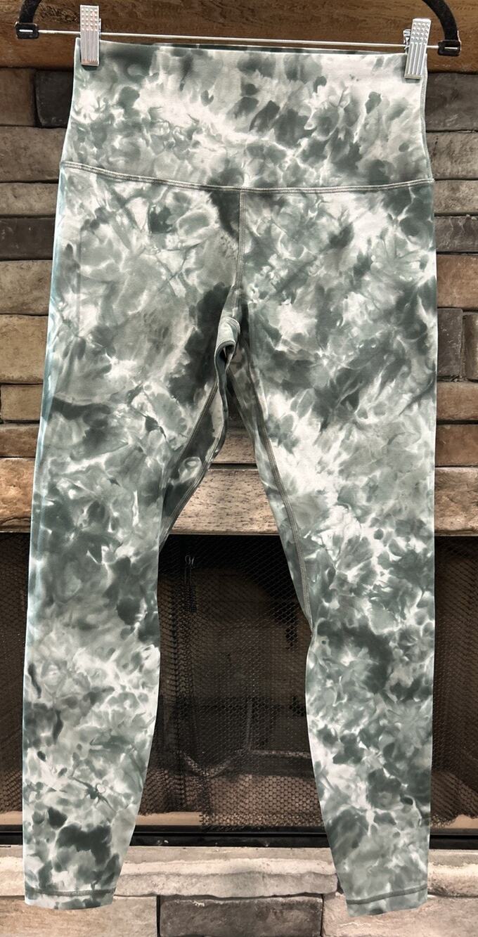 Women’s LULULEMON Smoked Spruce Align High Rise Leggings Size 8 *A4